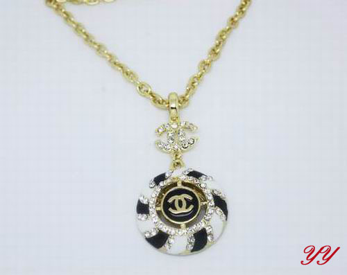 Collana Chanel Modello 120